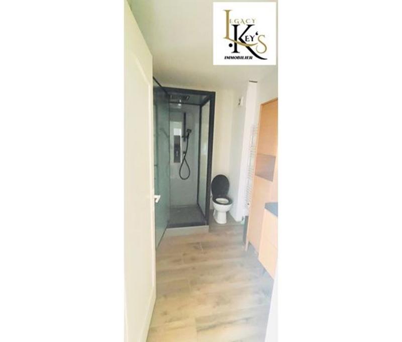 Maison traditionnelle - 149 m² - 8 pièces