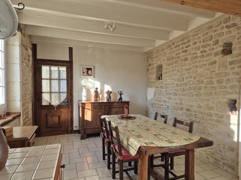 Maison - 147 m² - 7 pièces