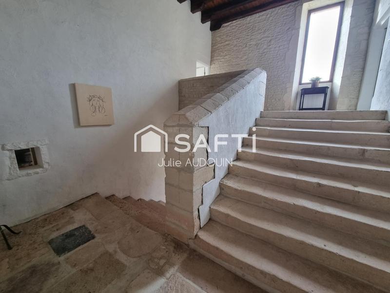 Maison - 520 m² - 9 pièces