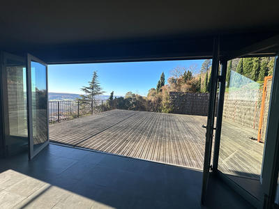 Maison - 327 m² - 13 pièces