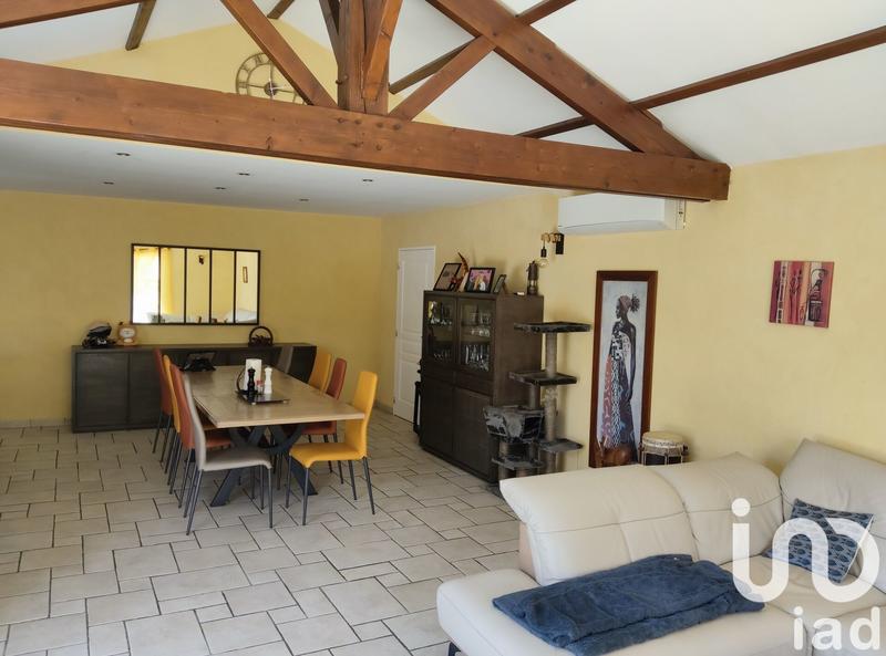 Maison - 200 m² - 8 pièces