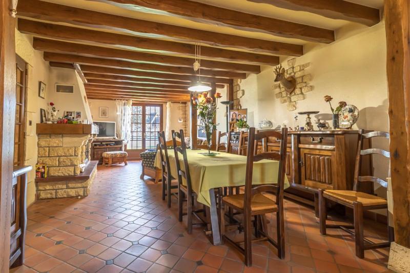 Maison - 137 m² - 6 pièces