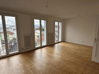 Appartement - 68 m² - 4 pièces