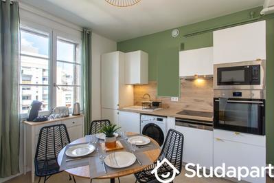 Chambre - 105 m² - 1 pièce