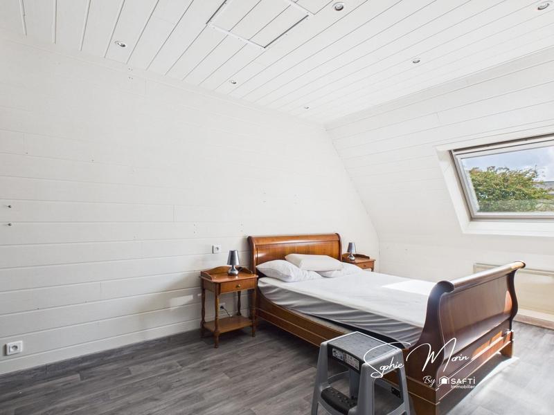 Maison - 145 m² - 9 pièces