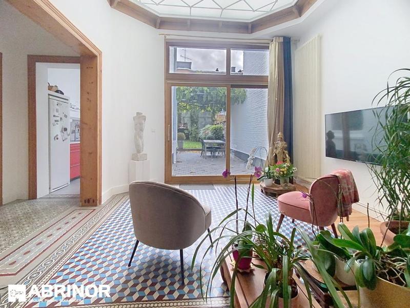 Maison bourgeoise - 210 m² - 8 pièces