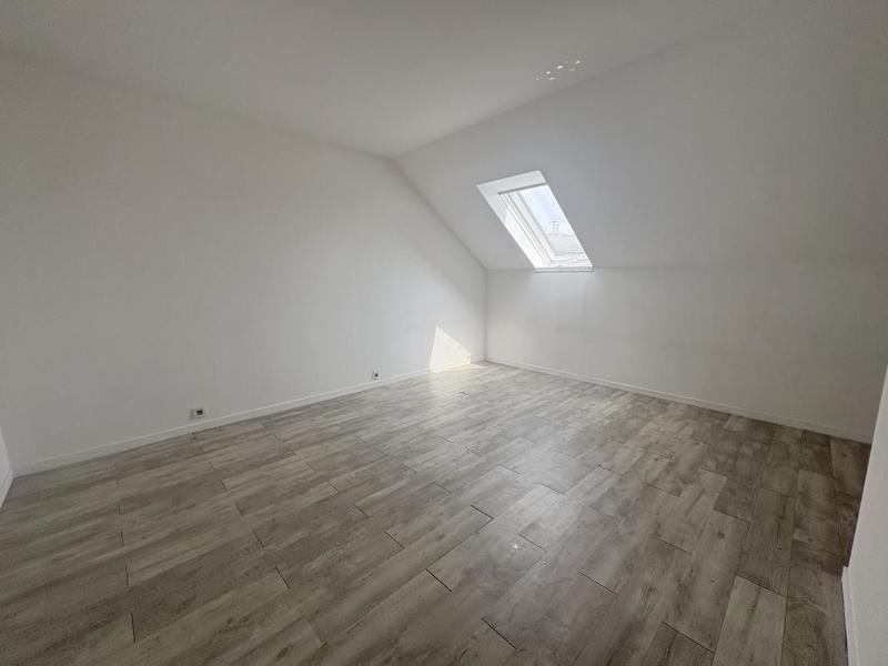 Appartement - 104 m² - 5 pièces