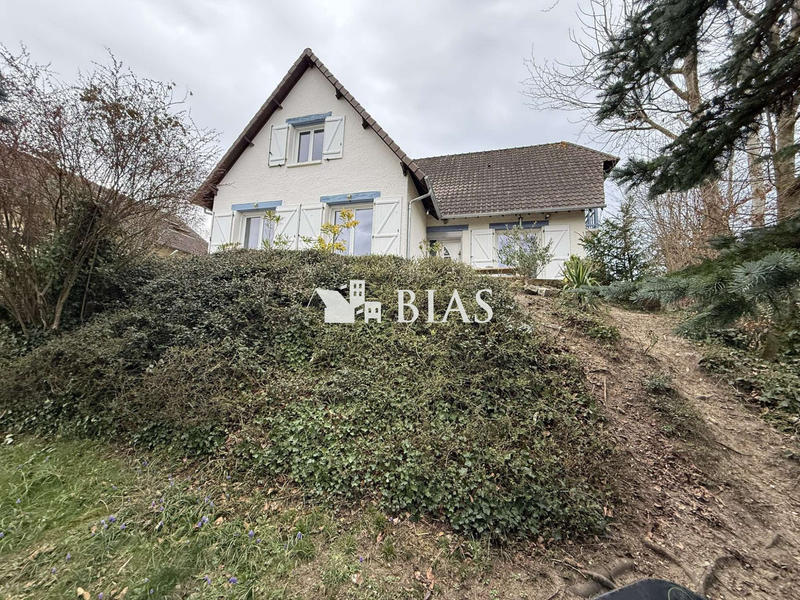 Maison - 130 m² - 6 pièces