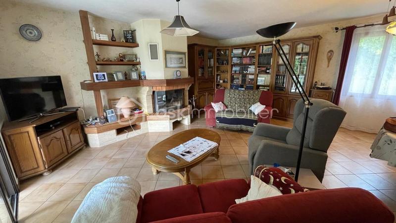 Propriété - 169 m² - 6 pièces