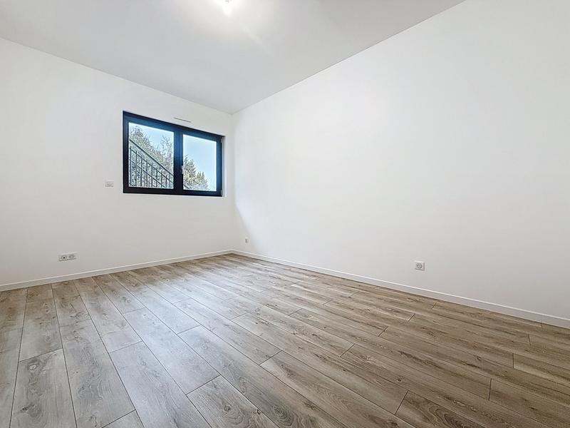 Loft - 105 m² - 3 pièces