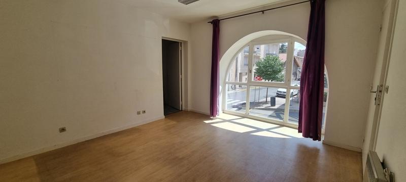 Local commercial - 221 m² - 3 pièces