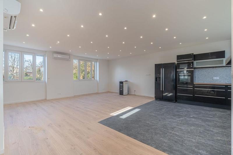 Maison - 111 m² - 6 pièces