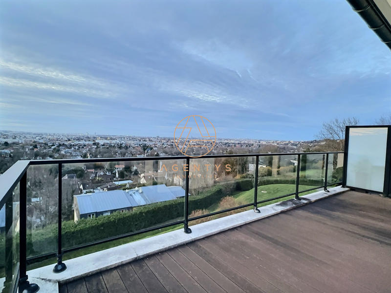 Appartement - 130 m² - 6 pièces