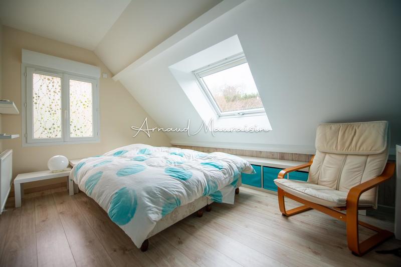 Maison - 250 m² - 8 pièces