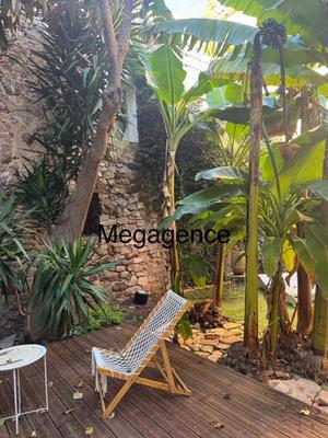 Appartement - 90 m² - 4 pièces