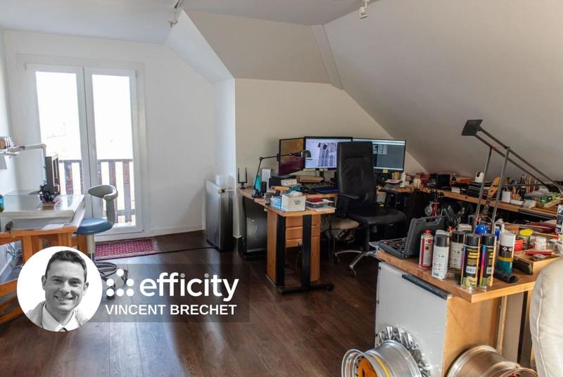 Maison - 233 m² - 7 pièces