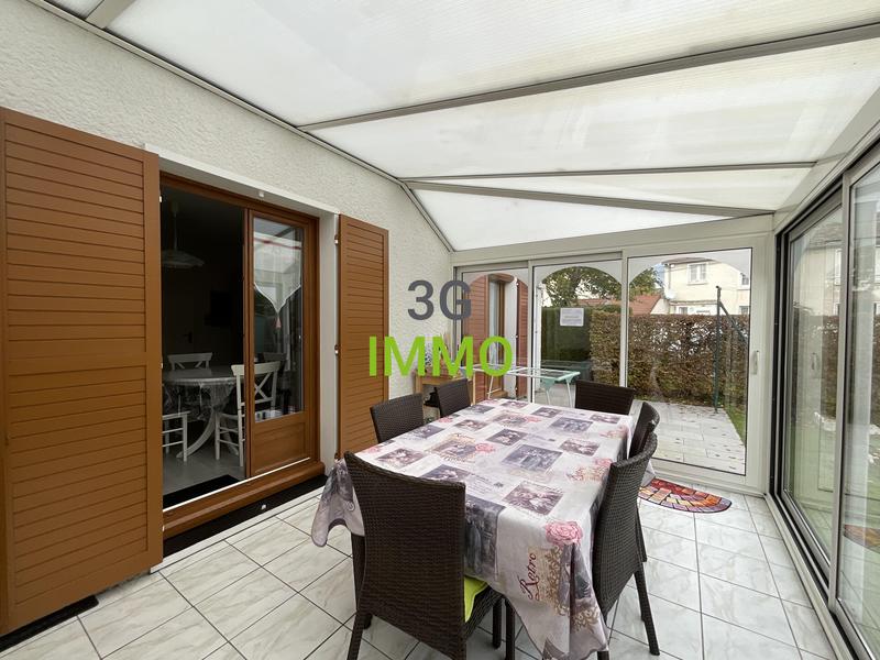 Maison jumelée - 90 m² - 5 pièces