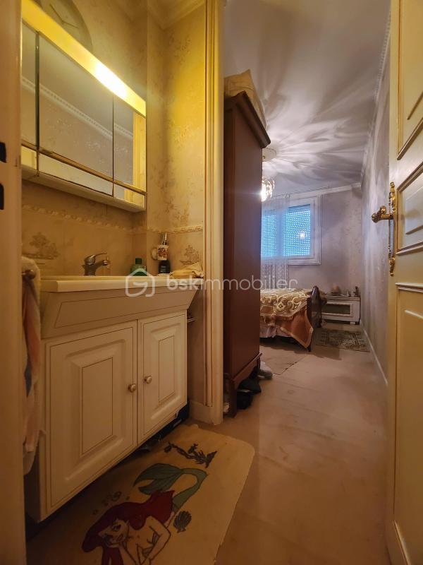 Appartement - 92 m² - 5 pièces