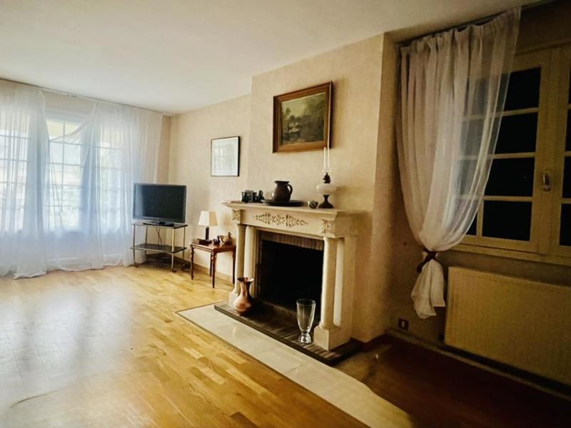 Pavillon - 132 m² - 7 pièces