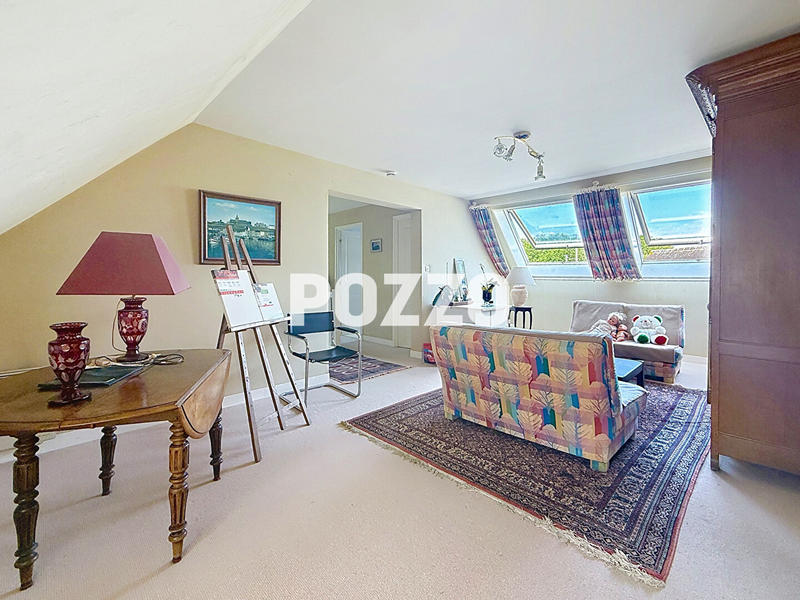 Maison - 172 m² - 6 pièces