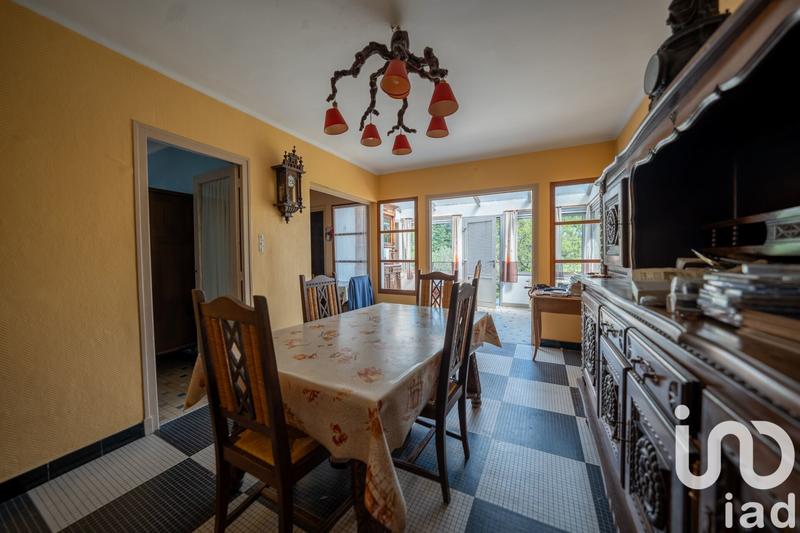Maison - 270 m² - 10 pièces
