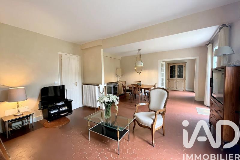 Maison - 171 m² - 8 pièces