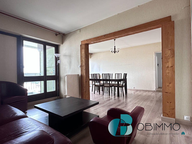 Appartement - 96 m² - 5 pièces