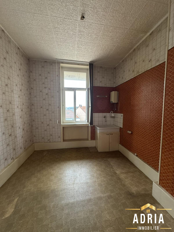 Maison - 127 m² - 8 pièces