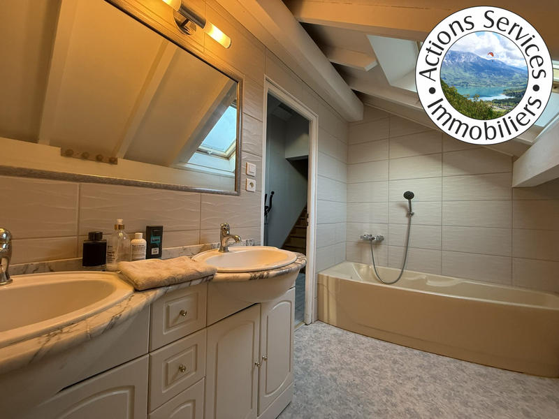 Villa - 128 m² - 6 pièces