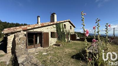 Maison - 214 m² - 7 pièces