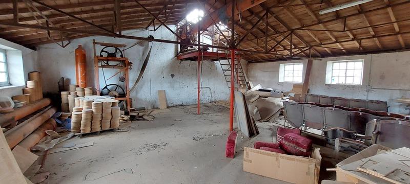 Entrepôt - 540 m² - 12 pièces