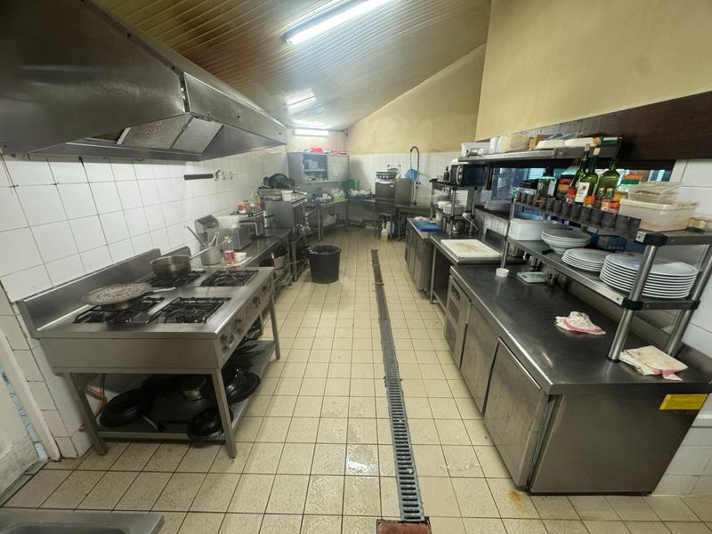 Fonds de commerce - 1 368 m²