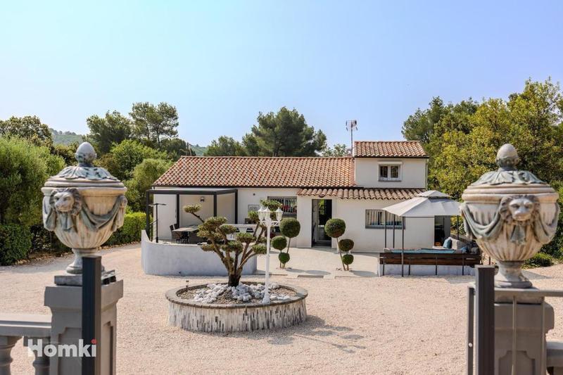 Maison - 140 m² - 4 pièces