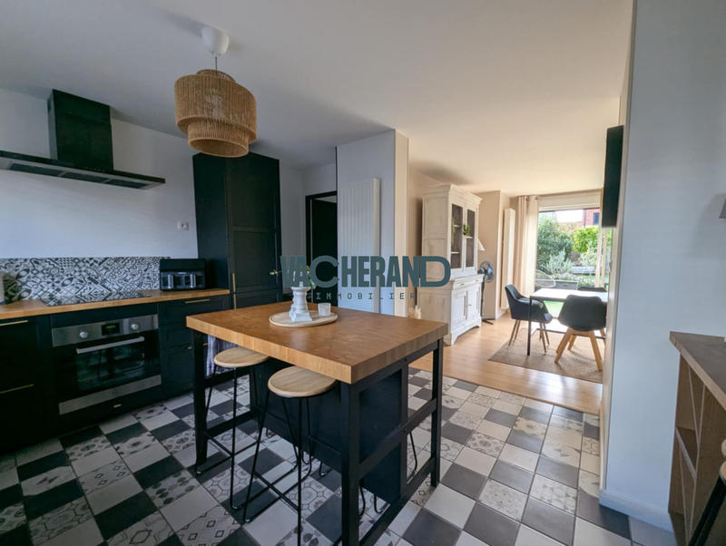 Maison - 145 m² - 7 pièces