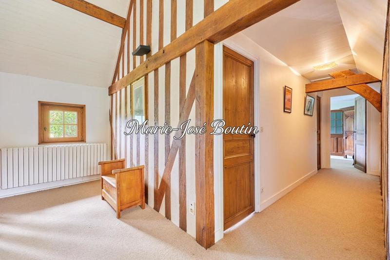 Maison - 250 m² - 9 pièces