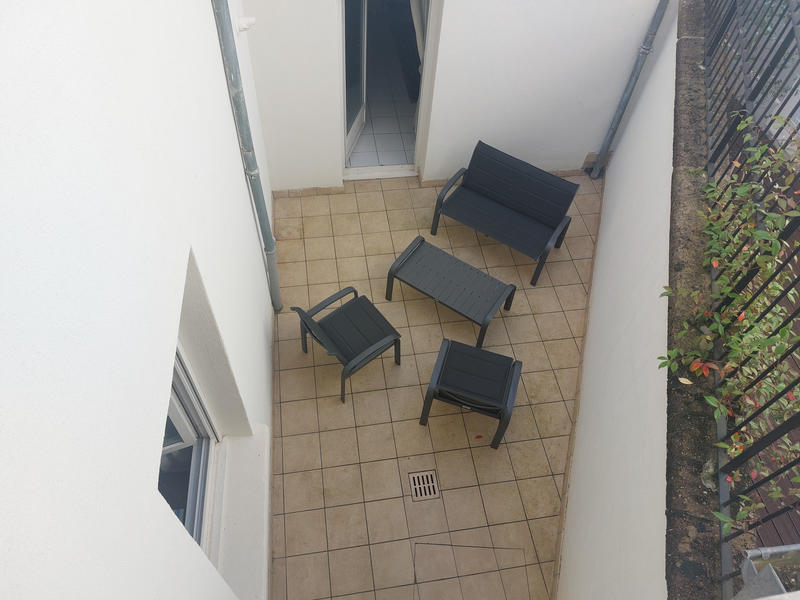 Maison - 238 m² - 8 pièces