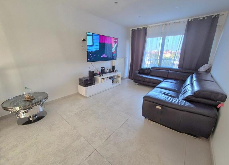 Maison - 111 m² - 6 pièces