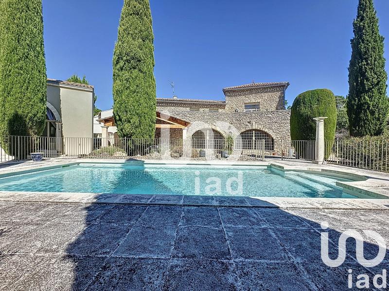 Maison - 445 m² - 19 pièces