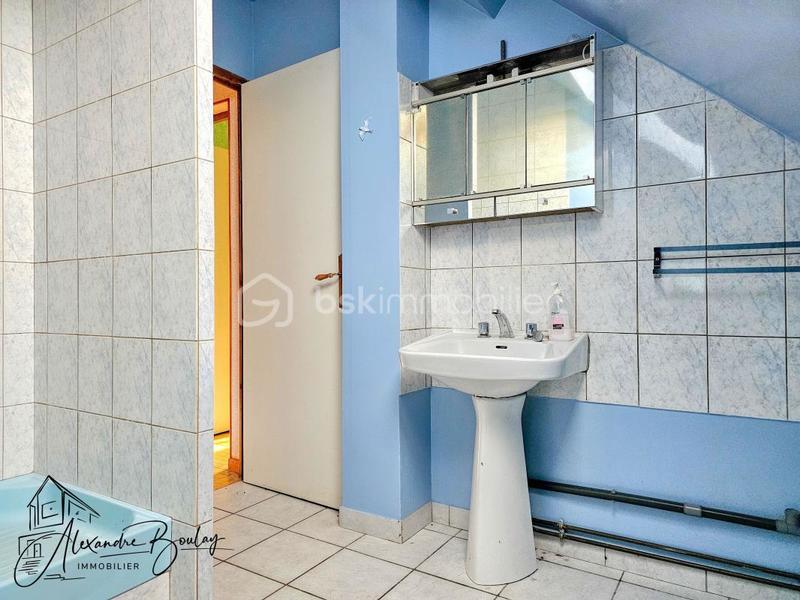 Maison traditionnelle - 172 m² - 7 pièces