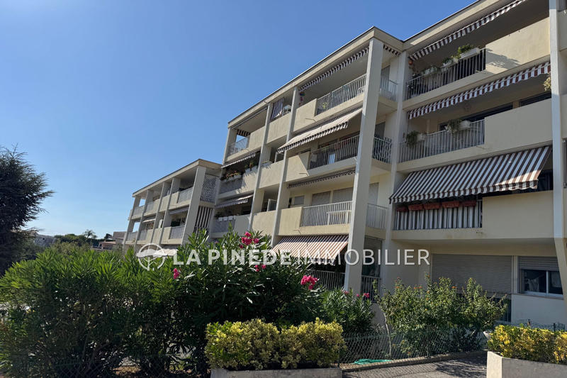 Appartement - 71 m² - 2 pièces