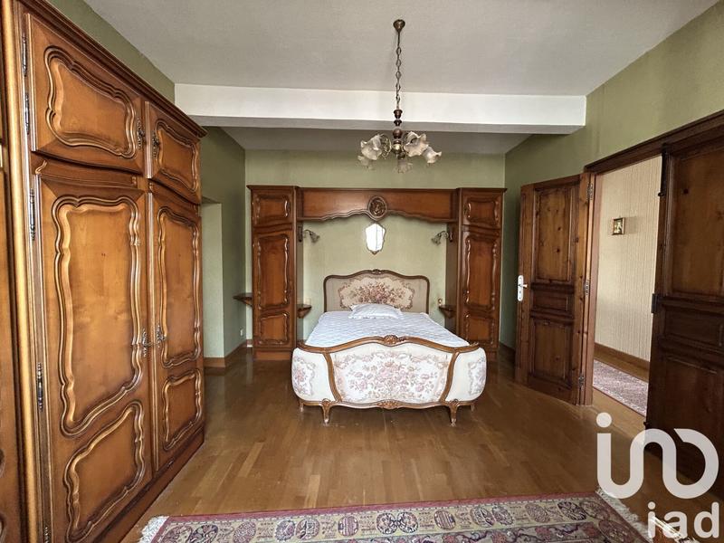 Maison de village - 318 m² - 10 pièces