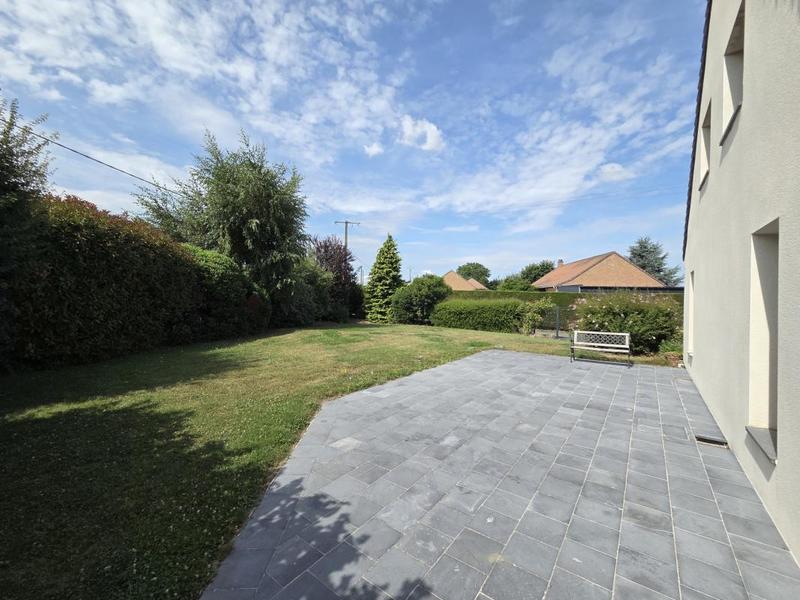 Pavillon - 220 m² - 9 pièces