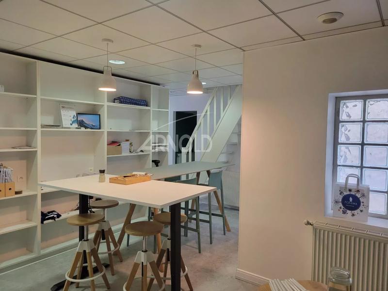 Bureau - 100 m² - 3 pièces