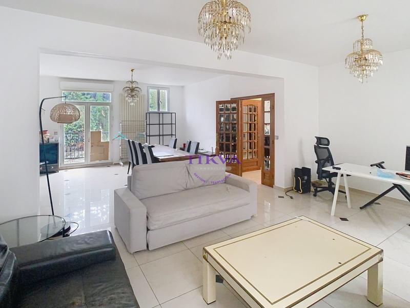 Maison - 178 m² - 6 pièces