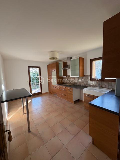 Maison traditionnelle - 155 m² - 7 pièces