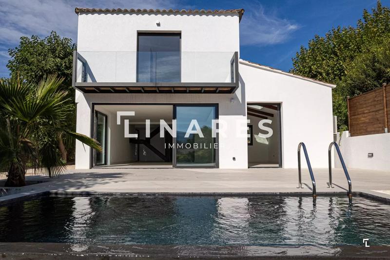 Maison - 160 m² - 5 pièces