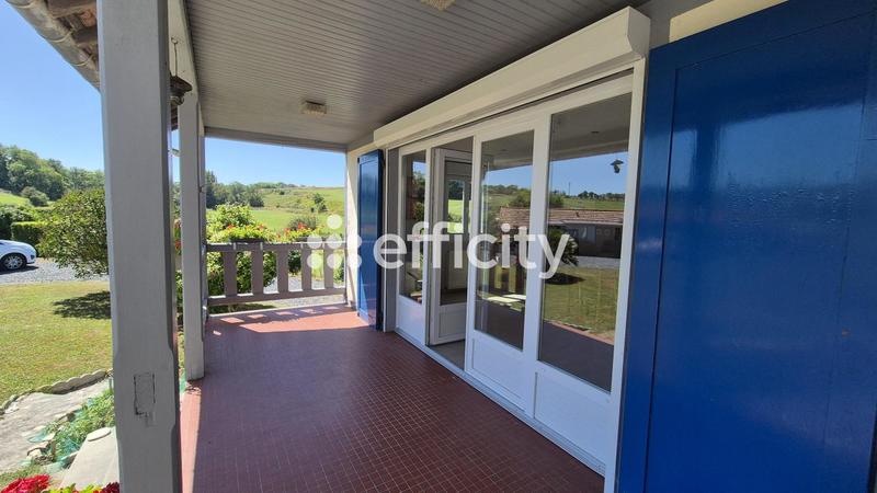 Maison - 150 m² - 8 pièces