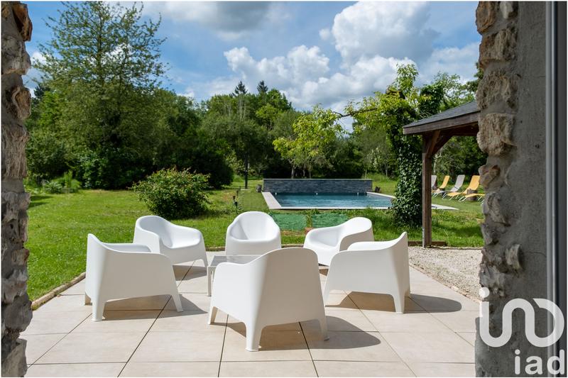 Maison de campagne - 300 m² - 10 pièces