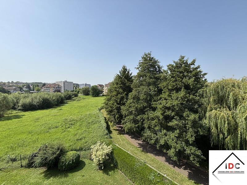 Duplex - 97 m² - 4 pièces