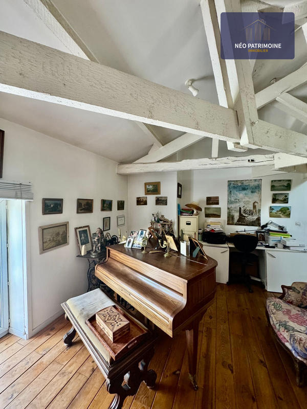 Maison ancienne - 300 m² - 12 pièces